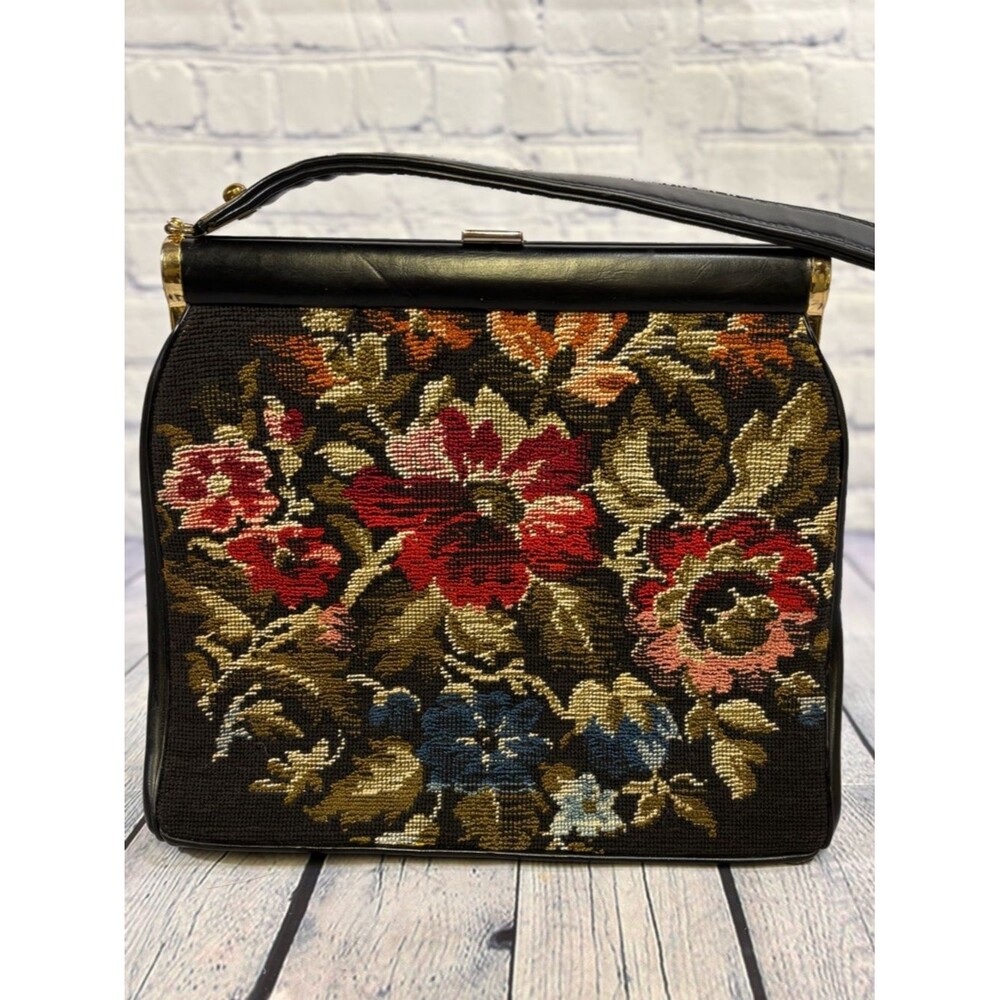 VINTAGE JR Florida Petit-Point Embroidered Floral Grannycore Cottagecore Handbag